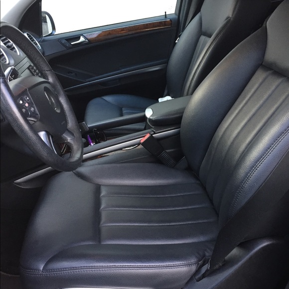 Mercedes ML550 - Picture 6 of 6